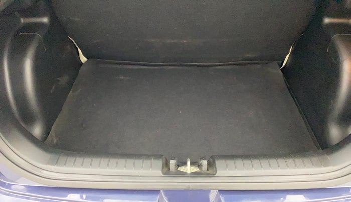 2021 Hyundai VENUE S 1.2, Petrol, Manual, 46,464 km, Boot Inside