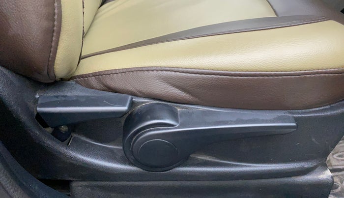 2018 Tata Tiago XZ PETROL, Petrol, Manual, 41,486 km, Driver Side Adjustment Panel