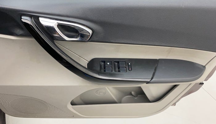 2018 Tata Tiago XZ PETROL, Petrol, Manual, 41,486 km, Driver Side Door Panels Control