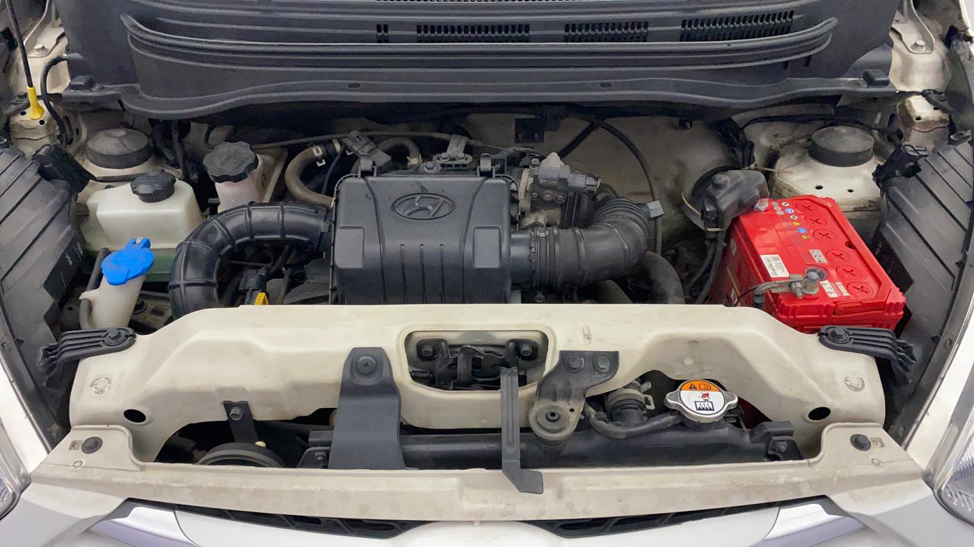 2018 Hyundai Eon ERA +, Petrol, Manual, 53,338 km, Engine View