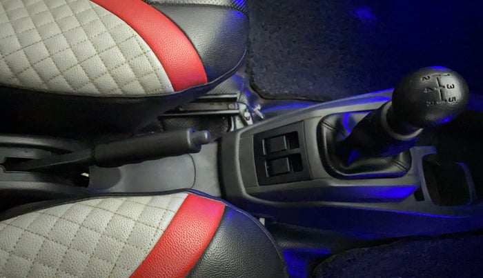 2018 Maruti Alto 800 VXI, Petrol, Manual, 22,914 km, Gear Lever