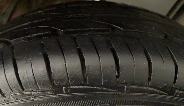 2018 Maruti Alto 800 VXI, Petrol, Manual, 22,914 km, Left Rear Tyre Tread