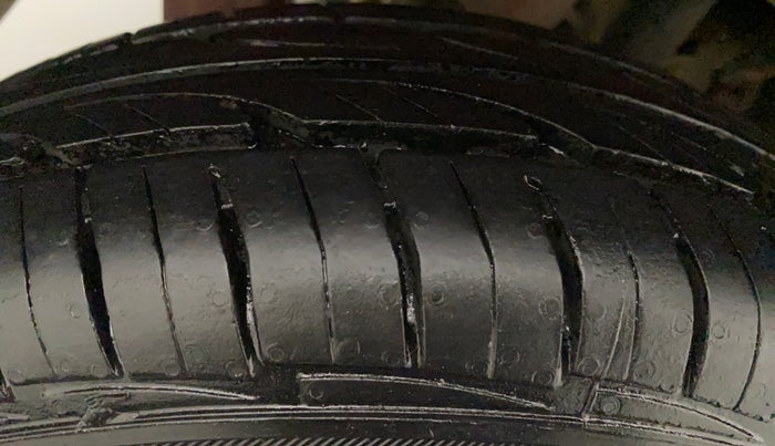 2018 Maruti Alto 800 VXI, Petrol, Manual, 22,914 km, Right Rear Tyre Tread