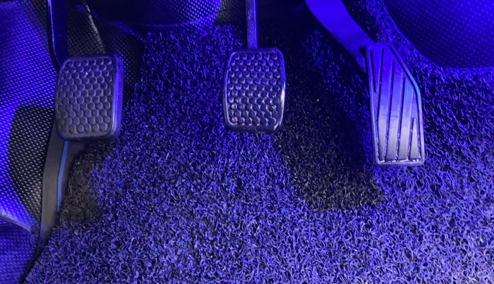 2018 Maruti Alto 800 VXI, Petrol, Manual, 22,914 km, Pedals