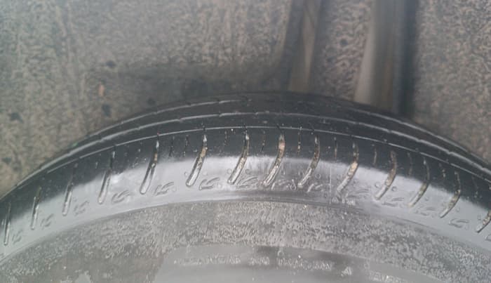 2024 Maruti Swift VXi AMT, Petrol, Automatic, 68,450 km, Left Rear Tyre Tread