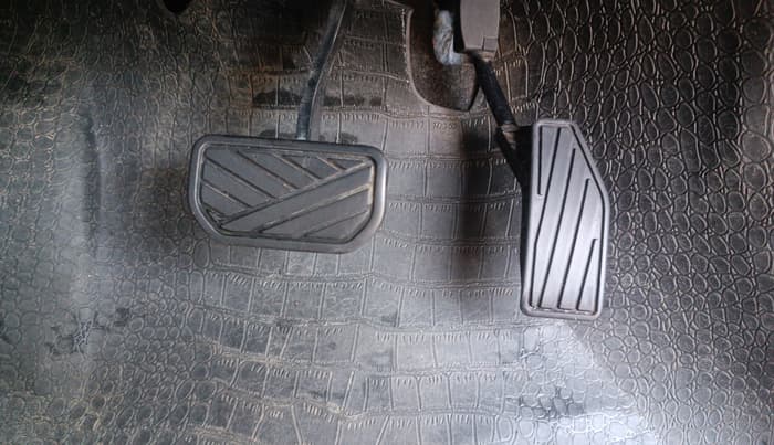 2024 Maruti Swift VXi AMT, Petrol, Automatic, 68,450 km, Pedals