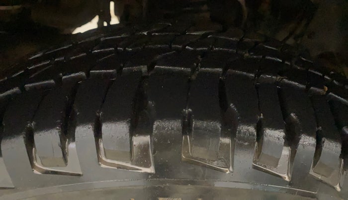 2019 Mahindra Scorpio S3, Diesel, Manual, 96,183 km, Left Front Tyre Tread