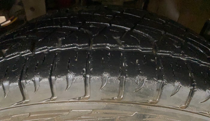 2019 Mahindra Scorpio S3, Diesel, Manual, 96,183 km, Right Front Tyre Tread