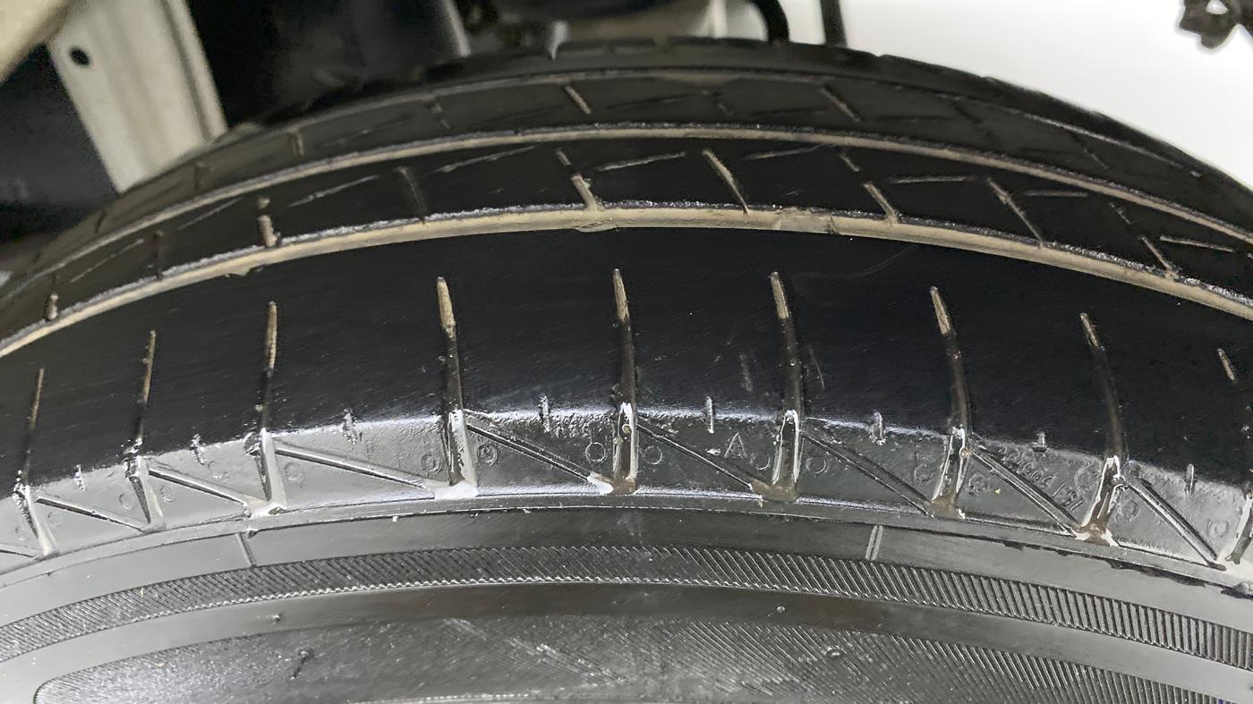 2021 Maruti Alto LXI, Petrol, Manual, 27,490 km, Left Rear Tyre Tread