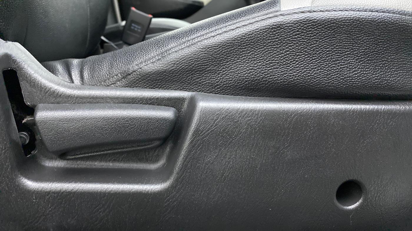 2021 Maruti Alto LXI, Petrol, Manual, 27,490 km, Driver Side Adjustment Panel