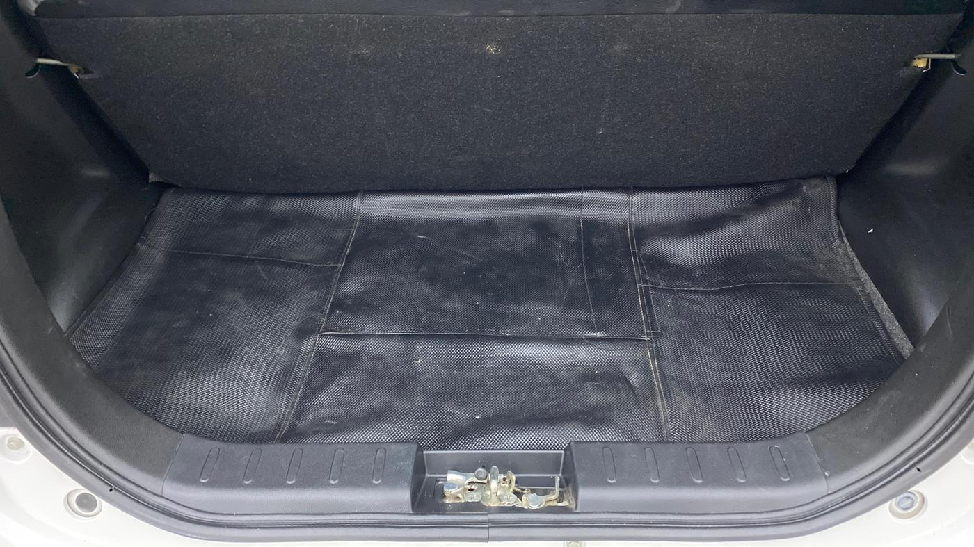 2021 Maruti Alto LXI, Petrol, Manual, 27,490 km, Boot Inside