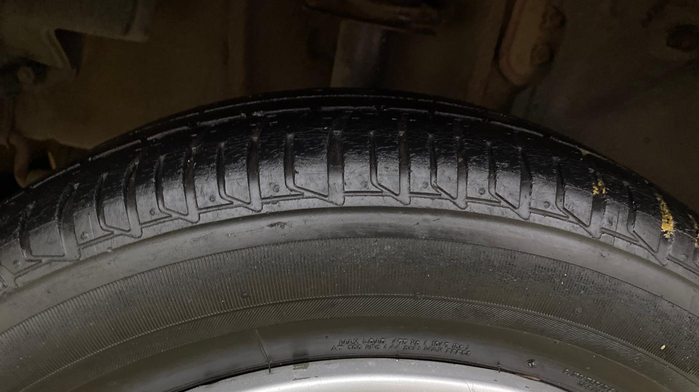 2017 Tata Tiago XZ PETROL, Petrol, Manual, 61,742 km, Right Rear Tyre Tread