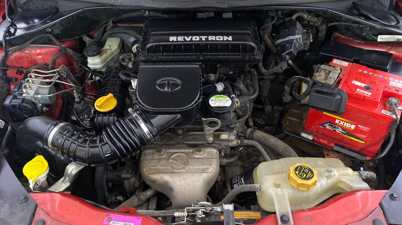 2017 Tata Tiago XZ PETROL, Petrol, Manual, 61,742 km, Engine View