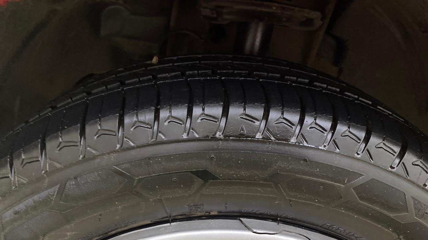2017 Tata Tiago XZ PETROL, Petrol, Manual, 61,742 km, Left Front Tyre Tread