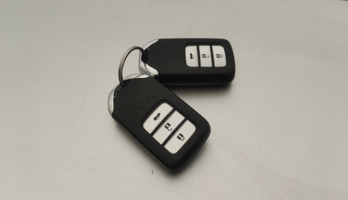 2016 Honda City 1.5L I-VTEC VX, Petrol, Manual, 44,977 km, Key Close Up