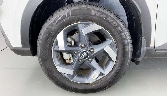 2021 Hyundai VENUE 1.5 SX CRDI MT, Diesel, Manual, 2,539 km, Left Front Wheel