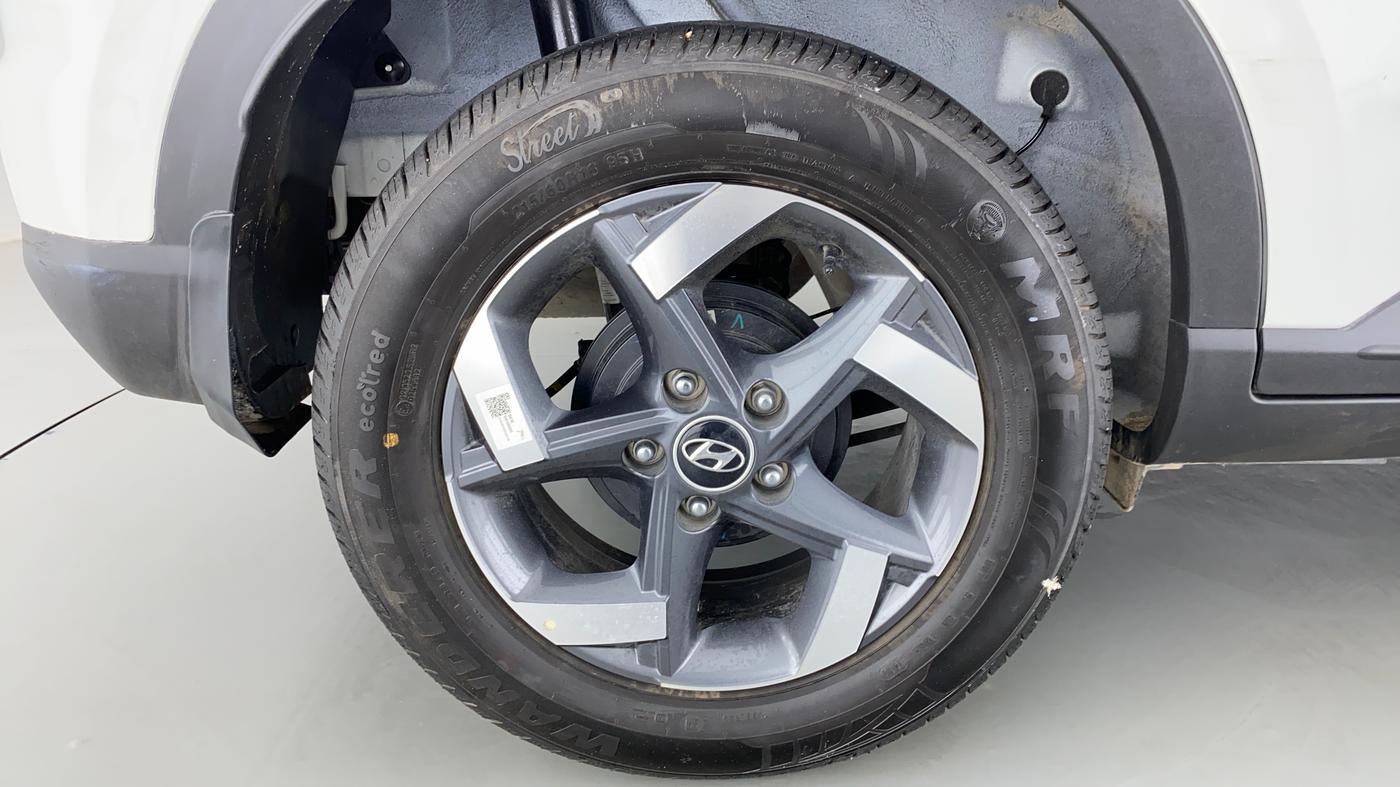 2021 Hyundai VENUE 1.5 SX CRDI MT, Diesel, Manual, 2,539 km, Right Rear Wheel