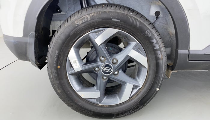 2021 Hyundai VENUE 1.5 SX CRDI MT, Diesel, Manual, 2,539 km, Right Rear Wheel