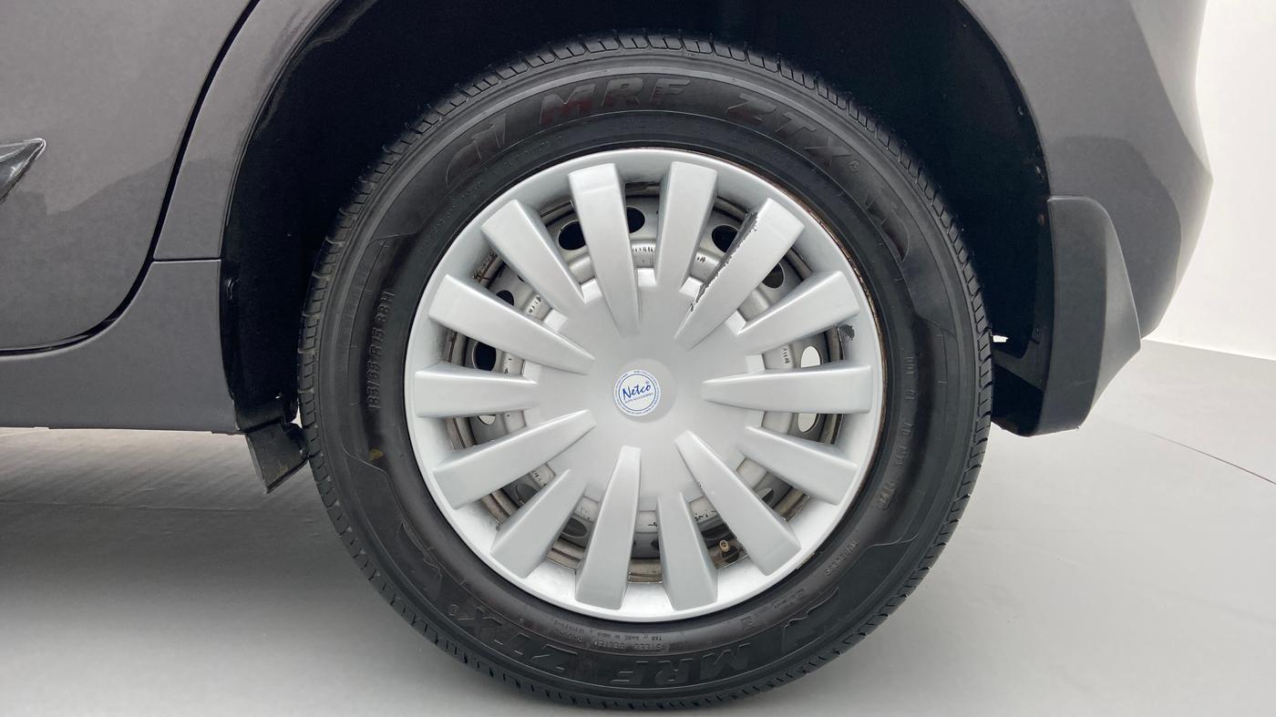 2015 Maruti Baleno SIGMA 1.2 K12, Petrol, Manual, 1,07,227 km, Left Rear Wheel