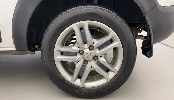 2021 Renault TRIBER RXZ, Petrol, Manual, 27,453 km, Left Rear Wheel