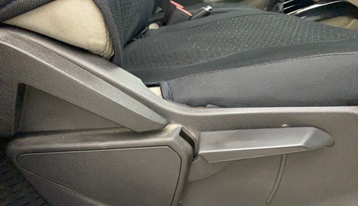 2016 Ford Ecosport TITANIUM 1.5L DIESEL, Diesel, Manual, 76,965 km, Driver Side Adjustment Panel