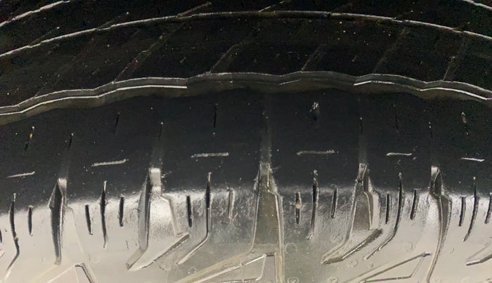 2019 Tata Harrier XZ 2.0L, Diesel, Manual, 45,208 km, Right Rear Tyre Tread