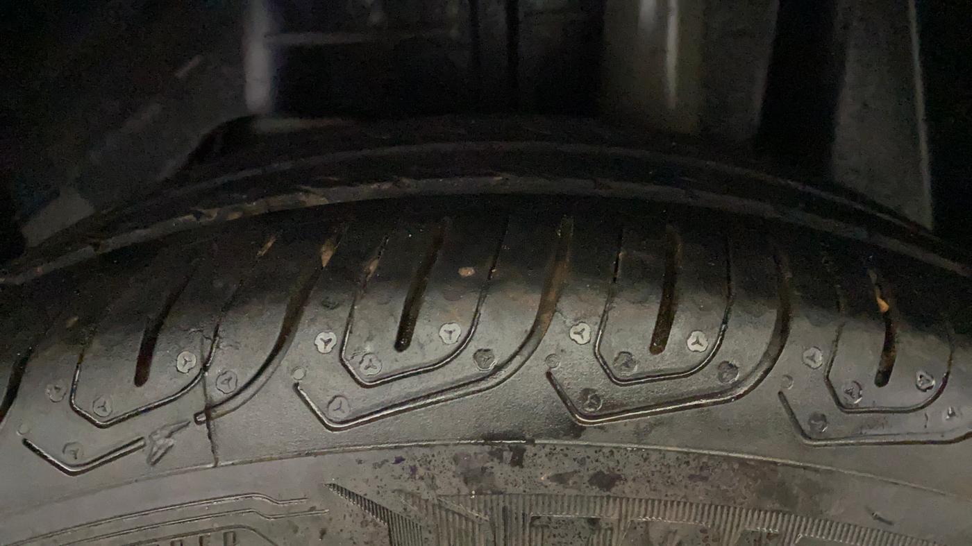 2018 Ford FREESTYLE TITANIUM 1.2 PETROL, Petrol, Manual, 1,10,710 km, Left Rear Tyre Tread