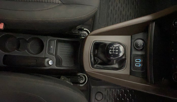 2018 Ford FREESTYLE TITANIUM 1.2 PETROL, Petrol, Manual, 1,10,710 km, Gear Lever