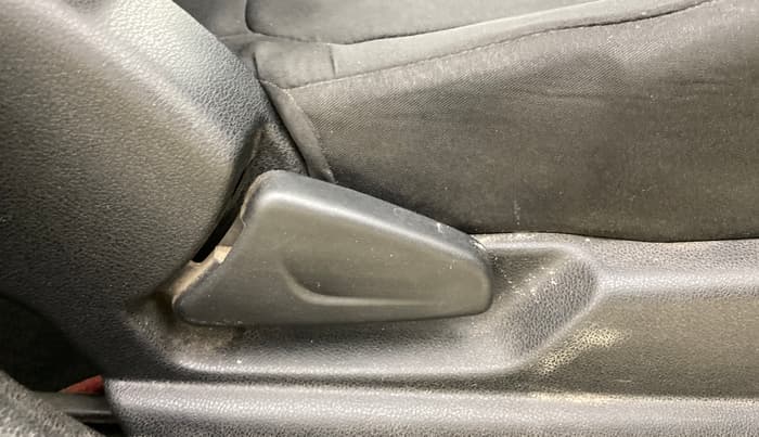 2017 Renault Kwid RXT 1.0 (O), Petrol, Manual, 28,000 km, Driver Side Adjustment Panel