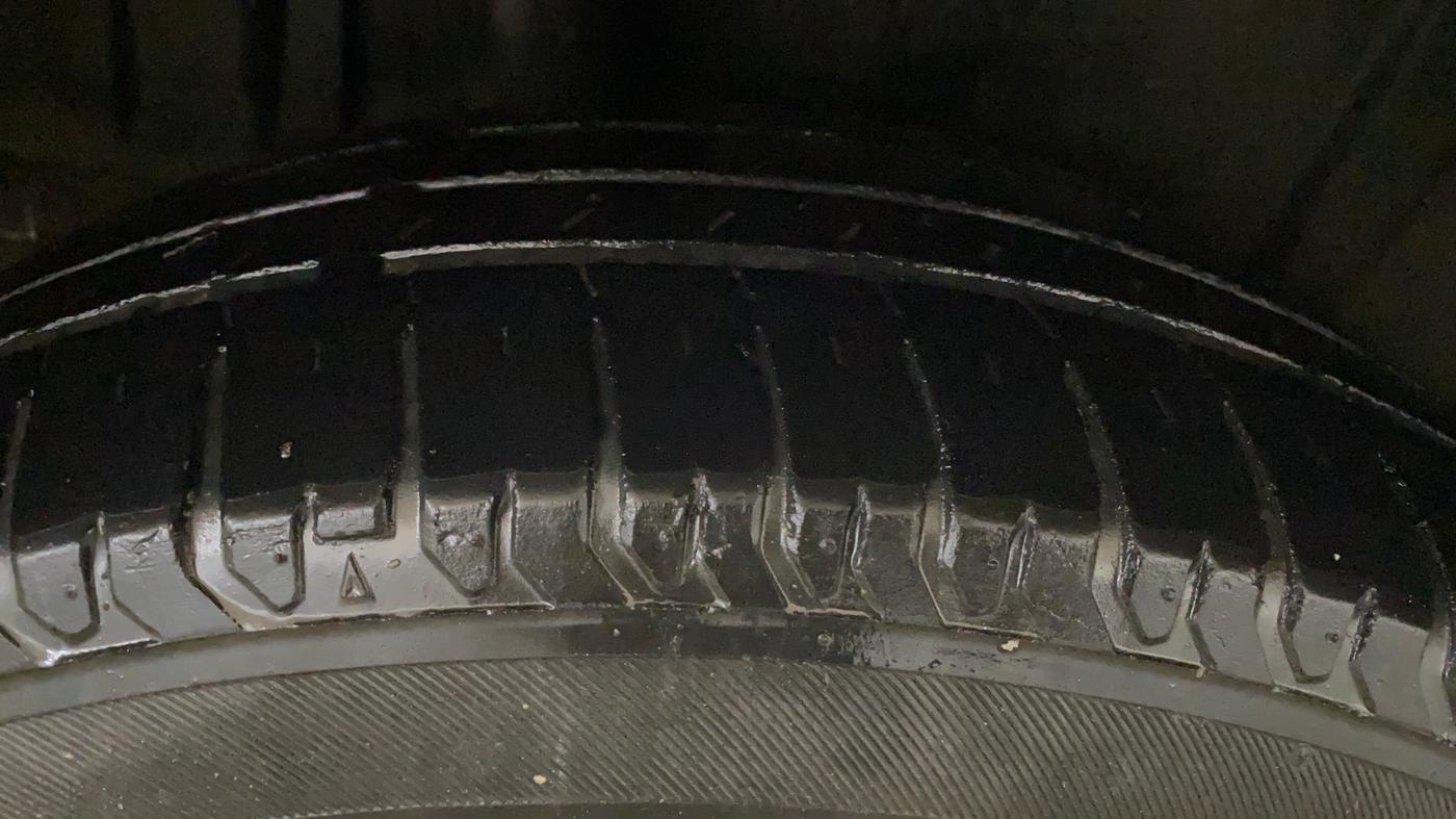 2021 Maruti Ertiga TOUR M CNG, CNG, Manual, 48,008 km, Right Rear Tyre Tread