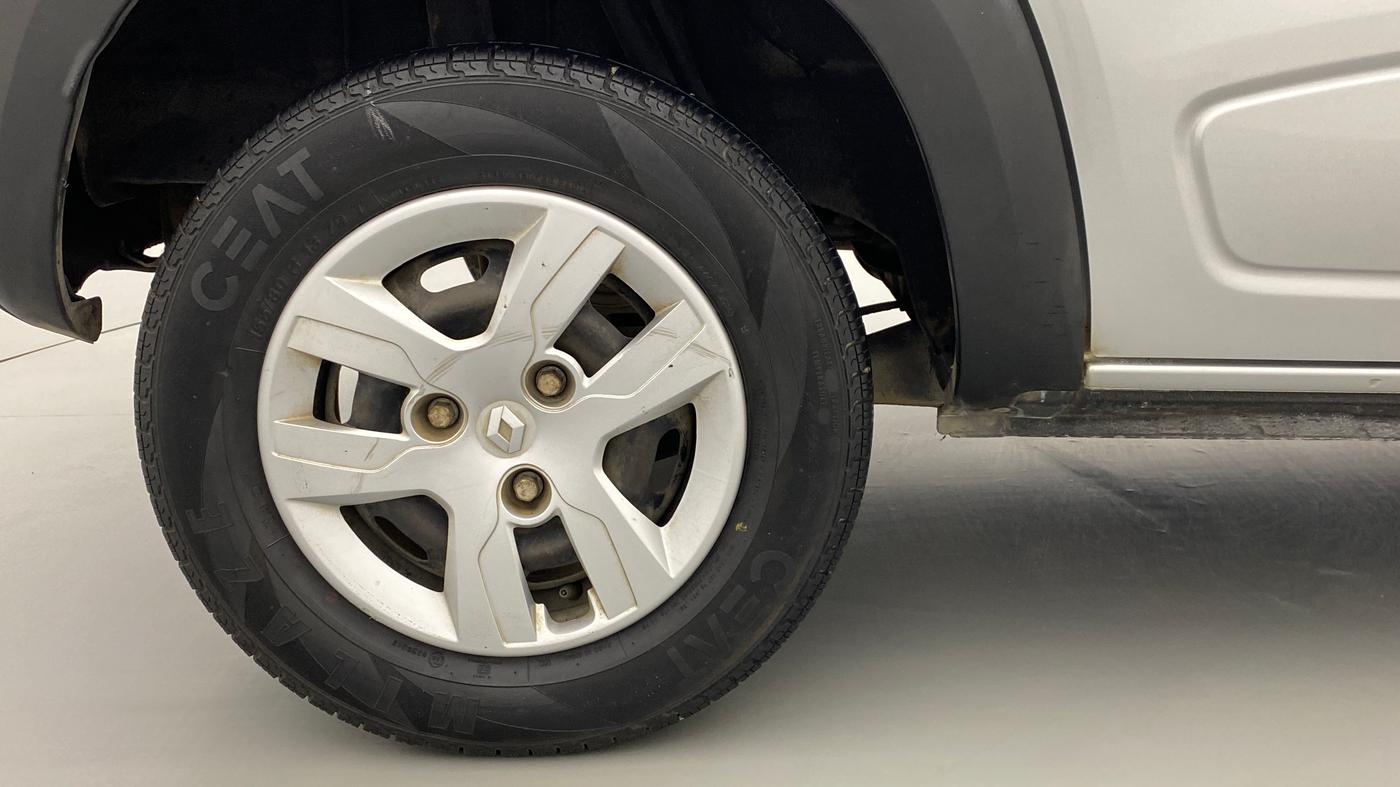 2016 Renault Kwid RXL, Petrol, Manual, 31,978 km, Right Rear Wheel