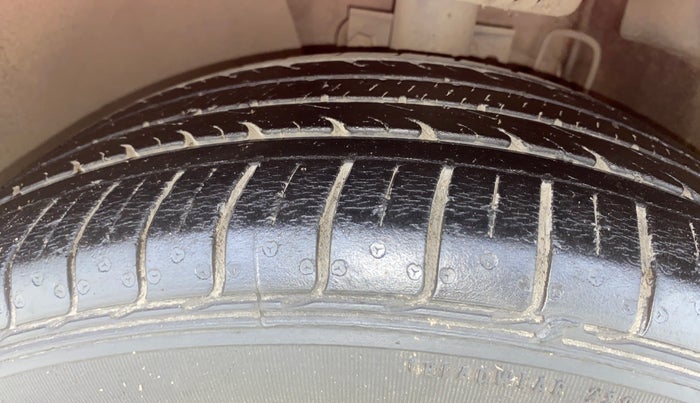 2020 Skoda Rapid STYLE AT TSI, Petrol, Automatic, 41,903 km, Left Front Tyre Tread