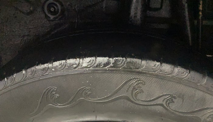 2016 Maruti Celerio ZXI, Petrol, Manual, 91,889 km, Left Rear Tyre Tread