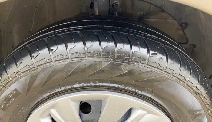 2021 Maruti Dzire VXI, Petrol, Manual, 68,944 km, Right Front Tyre Tread