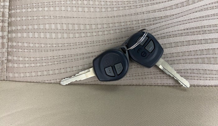 2021 Maruti Dzire VXI, Petrol, Manual, 68,944 km, Key Close Up