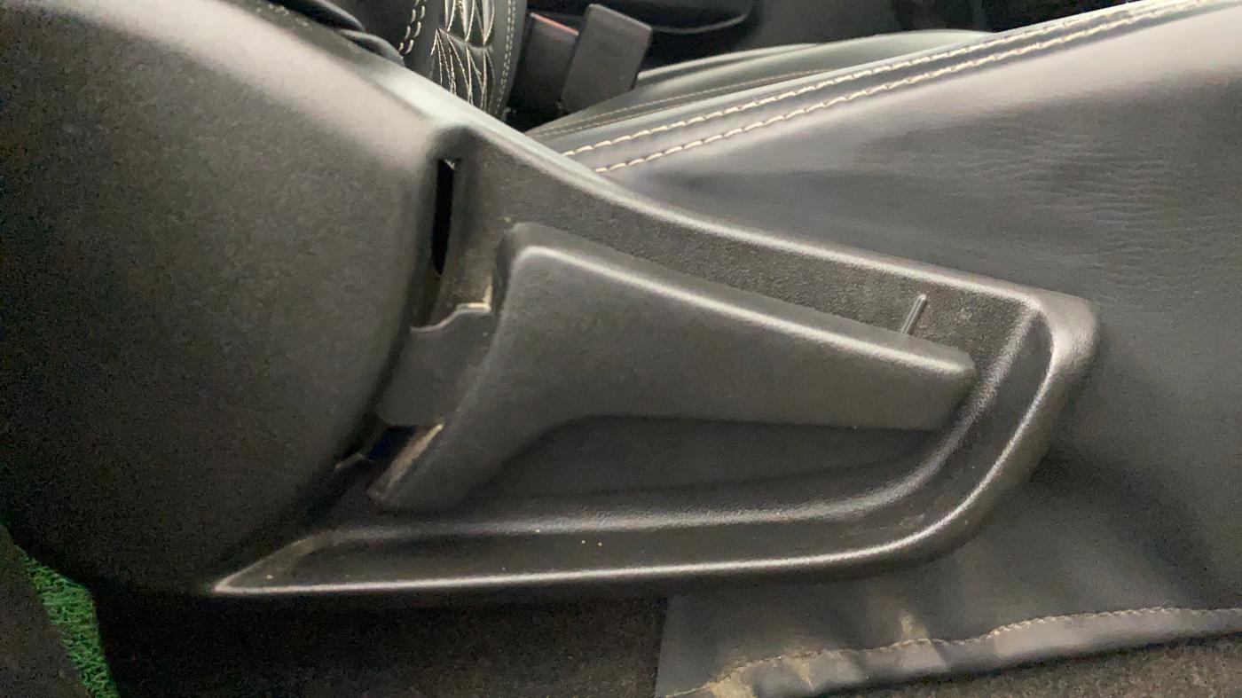 2022 Maruti S PRESSO VXI+, Petrol, Manual, 37,262 km, Driver Side Adjustment Panel