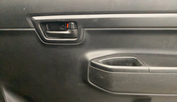 2022 Maruti S PRESSO VXI+, Petrol, Manual, 37,262 km, Driver Side Door Panels Control