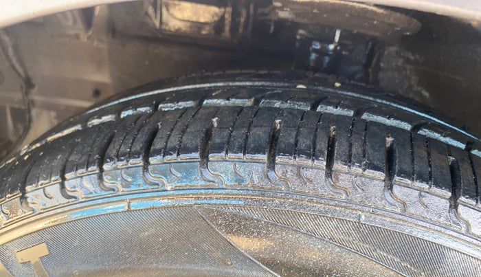 2018 Hyundai Grand i10 ASTA 1.2 KAPPA VTVT, Petrol, Manual, 20,998 km, Left Front Tyre Tread