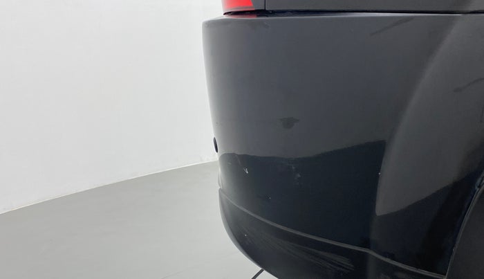 2018 Mahindra XUV500 W11 FWD, Diesel, Manual, 65,340 km, Rear bumper - Minor scratches