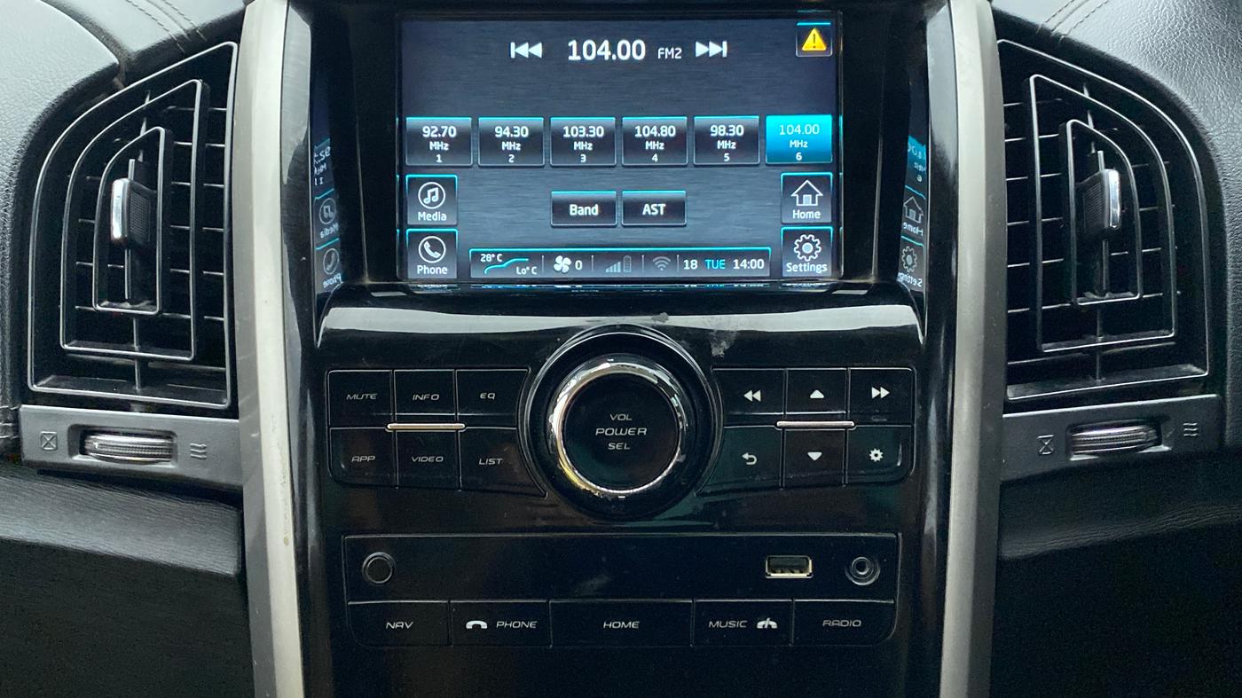 2018 Mahindra XUV500 W11 FWD, Diesel, Manual, 65,340 km, Infotainment System