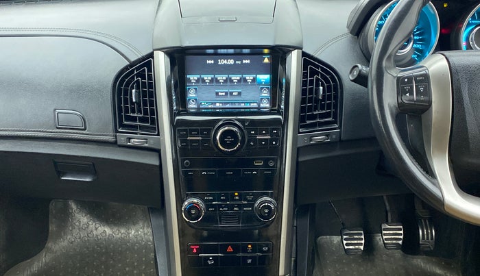2018 Mahindra XUV500 W11 FWD, Diesel, Manual, 65,340 km, Air Conditioner