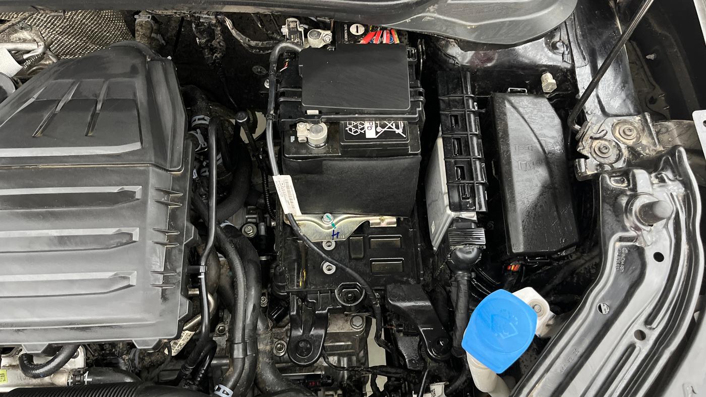2025 Skoda Kylaq Signature Plus AT, Petrol, Automatic, 2,203 km, Engine View - Left