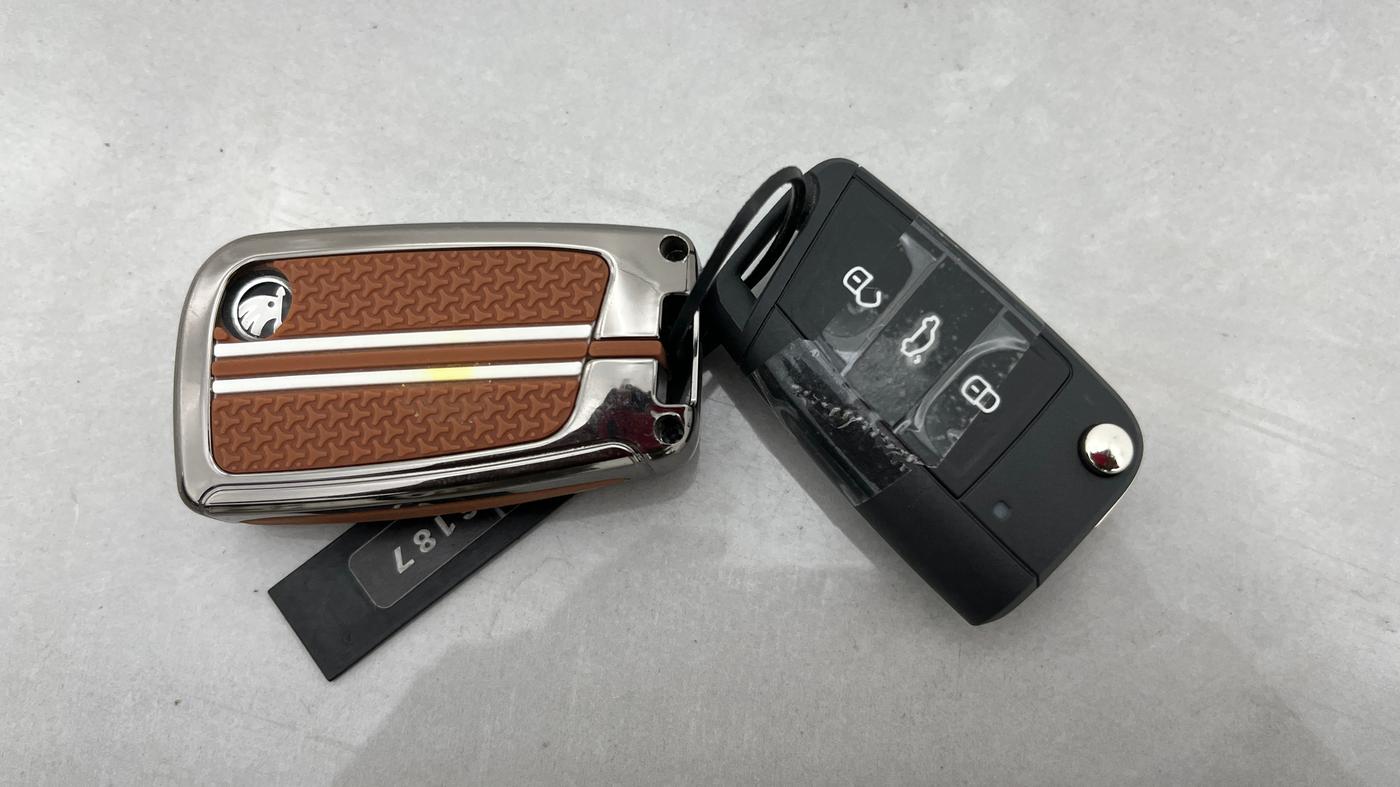 2025 Skoda Kylaq Signature Plus AT, Petrol, Automatic, 2,203 km, Key Close Up