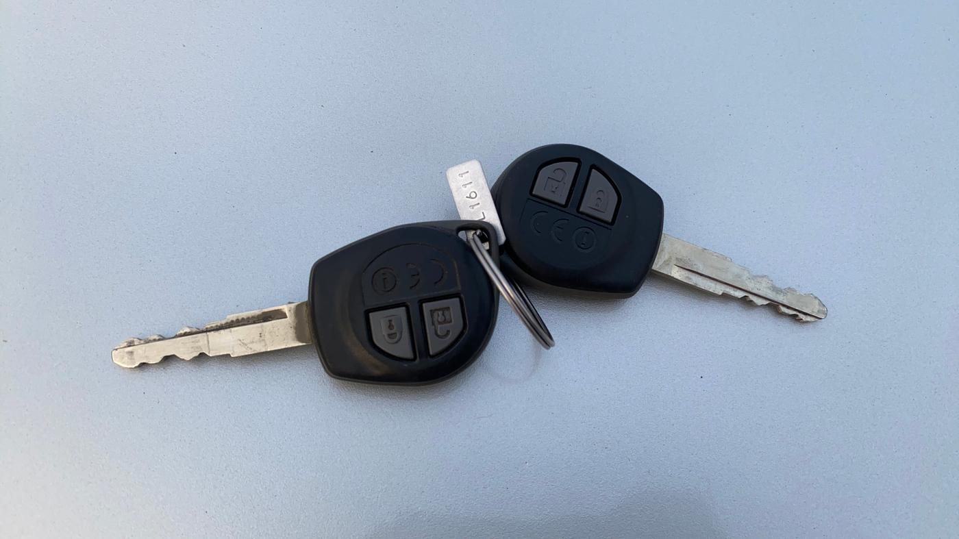 2019 Maruti Dzire VXI, Petrol, Manual, 85,316 km, Key Close Up