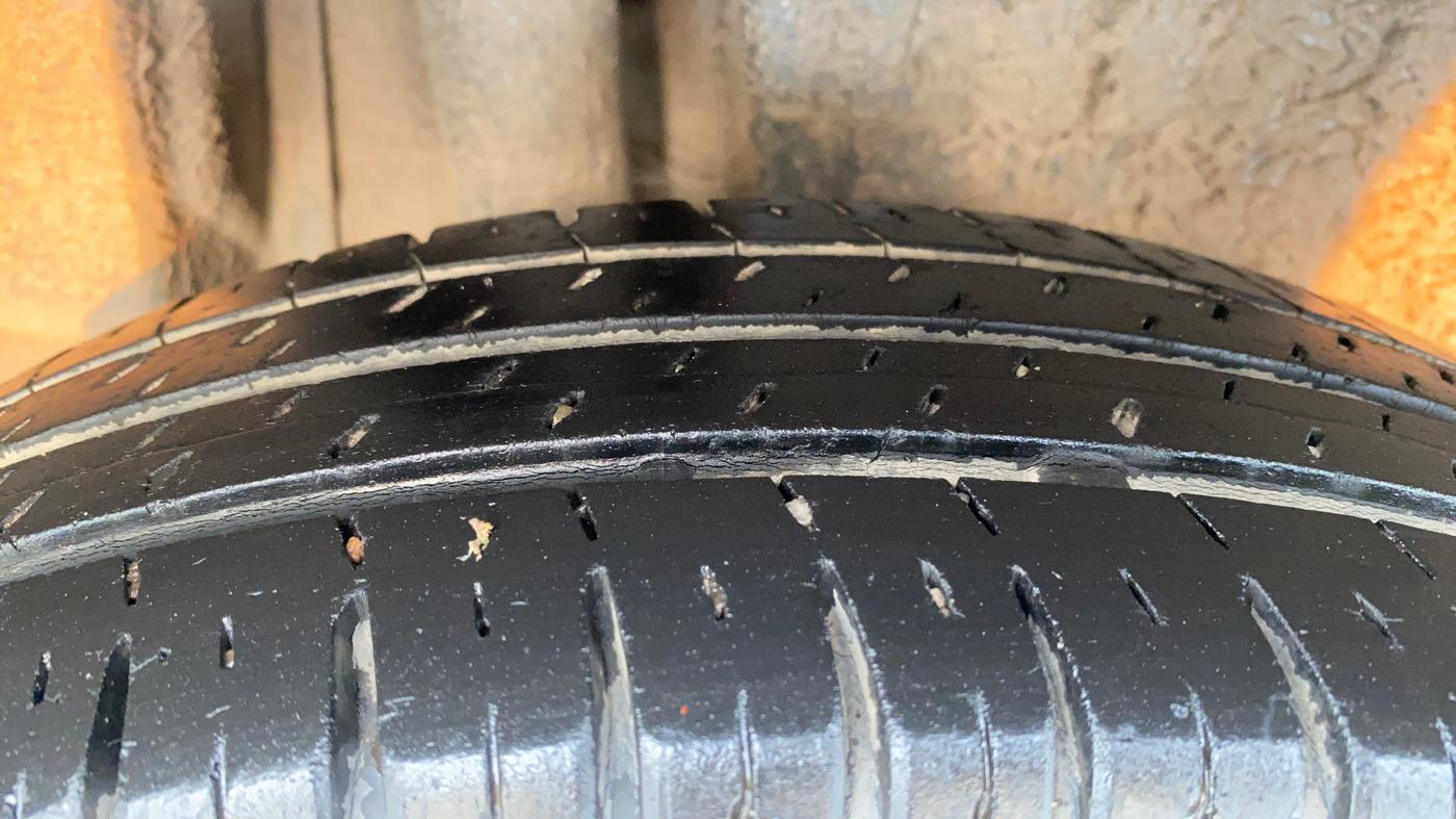2019 Maruti Dzire VXI, Petrol, Manual, 85,316 km, Right Rear Tyre Tread