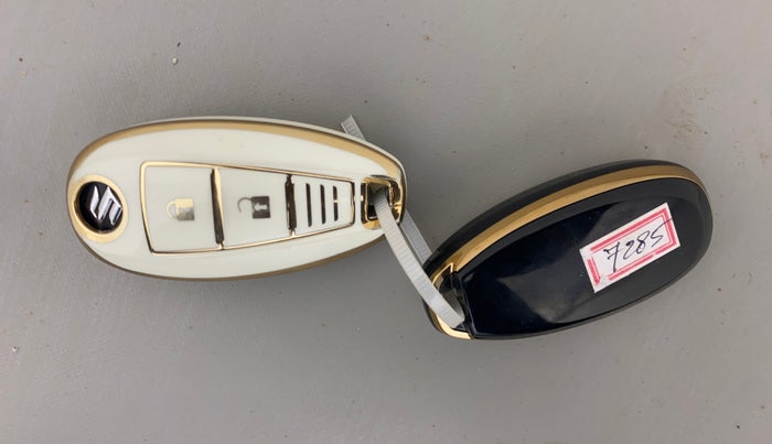 2018 Maruti Ciaz ALPHA  AT 1.5 SHVS PETROL, Petrol, Automatic, 72,976 km, Key Close Up