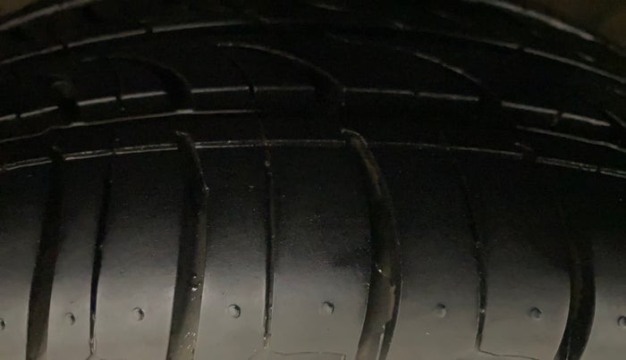 2022 Honda City 1.5L I-VTEC ZX CVT, Petrol, Automatic, 69,799 km, Left Front Tyre Tread