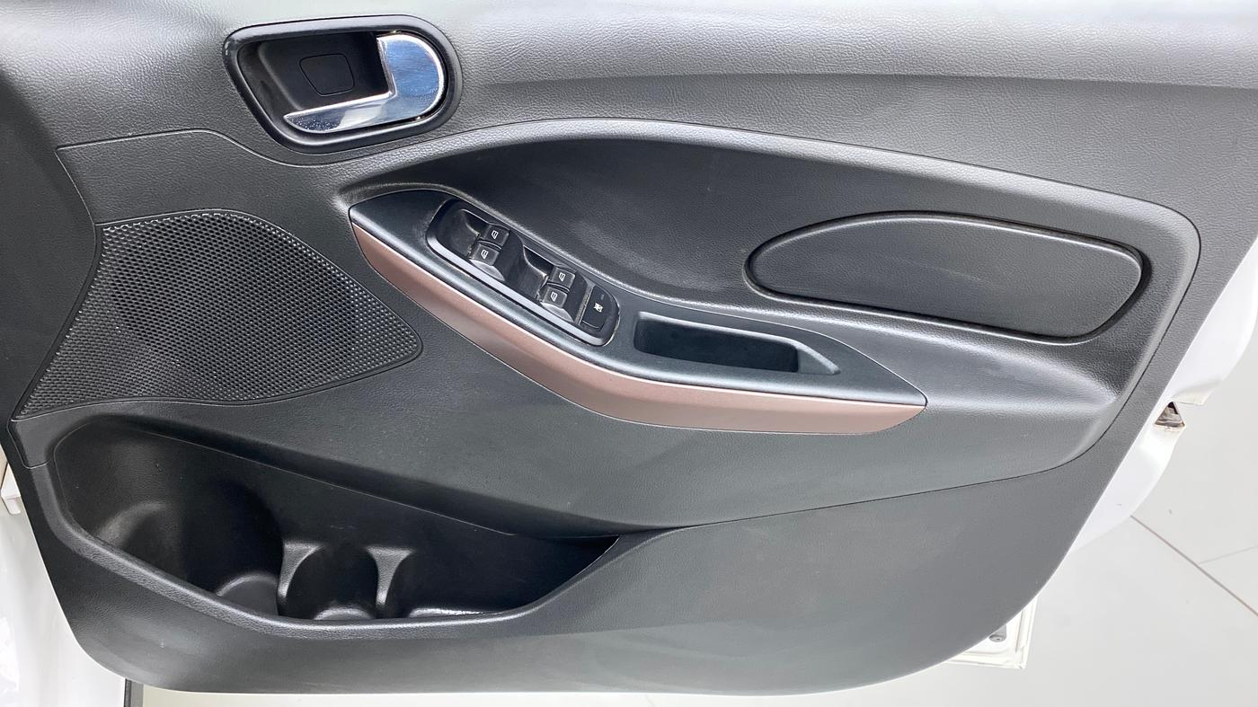 2019 Ford FREESTYLE TITANIUM 1.5 TDCI, Diesel, Manual, 20,046 km, Driver Side Door Panels Control