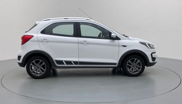 2019 Ford FREESTYLE TITANIUM 1.5 TDCI, Diesel, Manual, 20,046 km, Right Side View