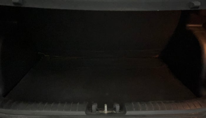 2021 Hyundai VENUE S 1.2, Petrol, Manual, 17,438 km, Boot Inside